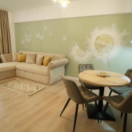 Green Studio Targu Neamt Exterior photo